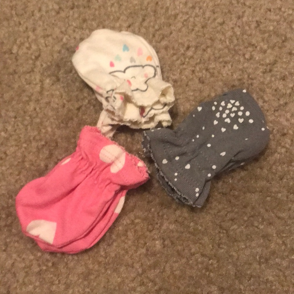 🛑🛑Baby girl mittens🛑🛑